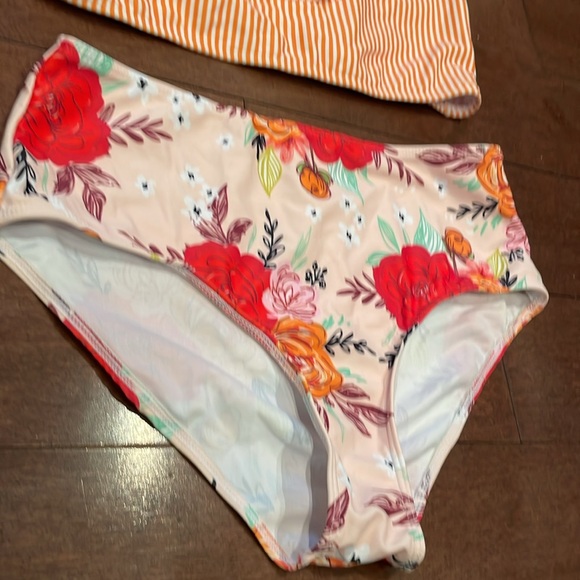 SHEIN orange floral bikini - Picture 4 of 6